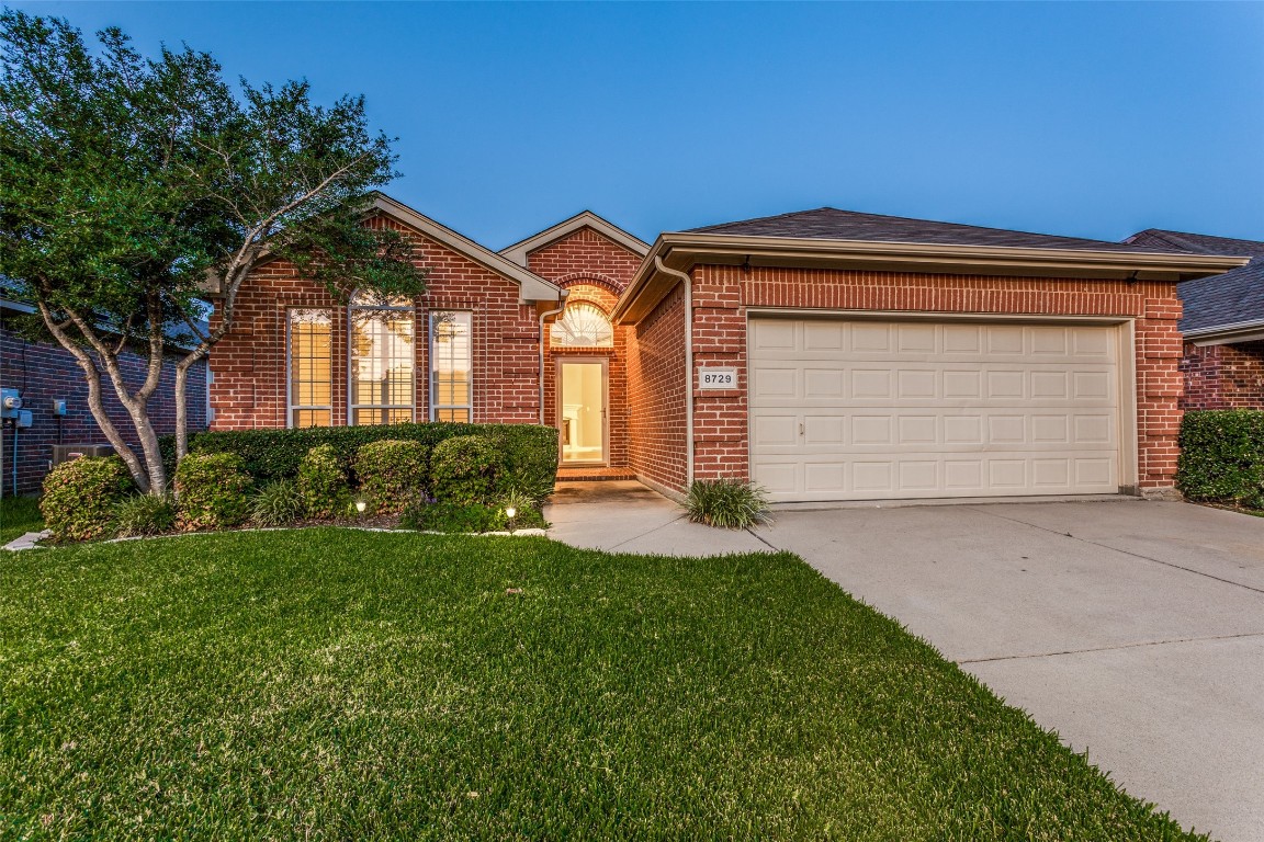 8729 Bloomfield Terrace Fort Worth TX 76123