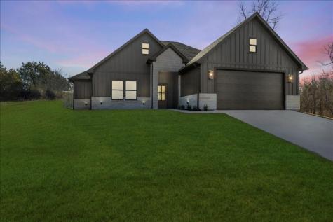 2109 Christine Drive Granbury TX 76048