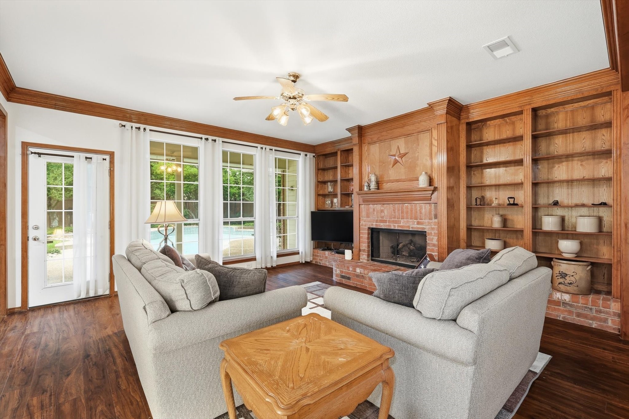 1424 Oakwood Court Flower Mound TX 75028