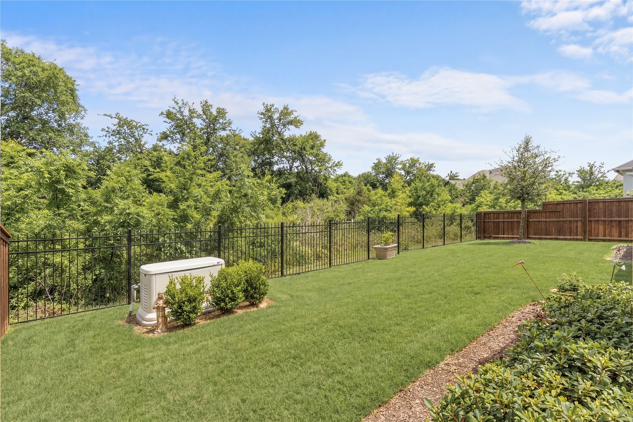 400 Fema Valle Drive Mckinney TX 75071
