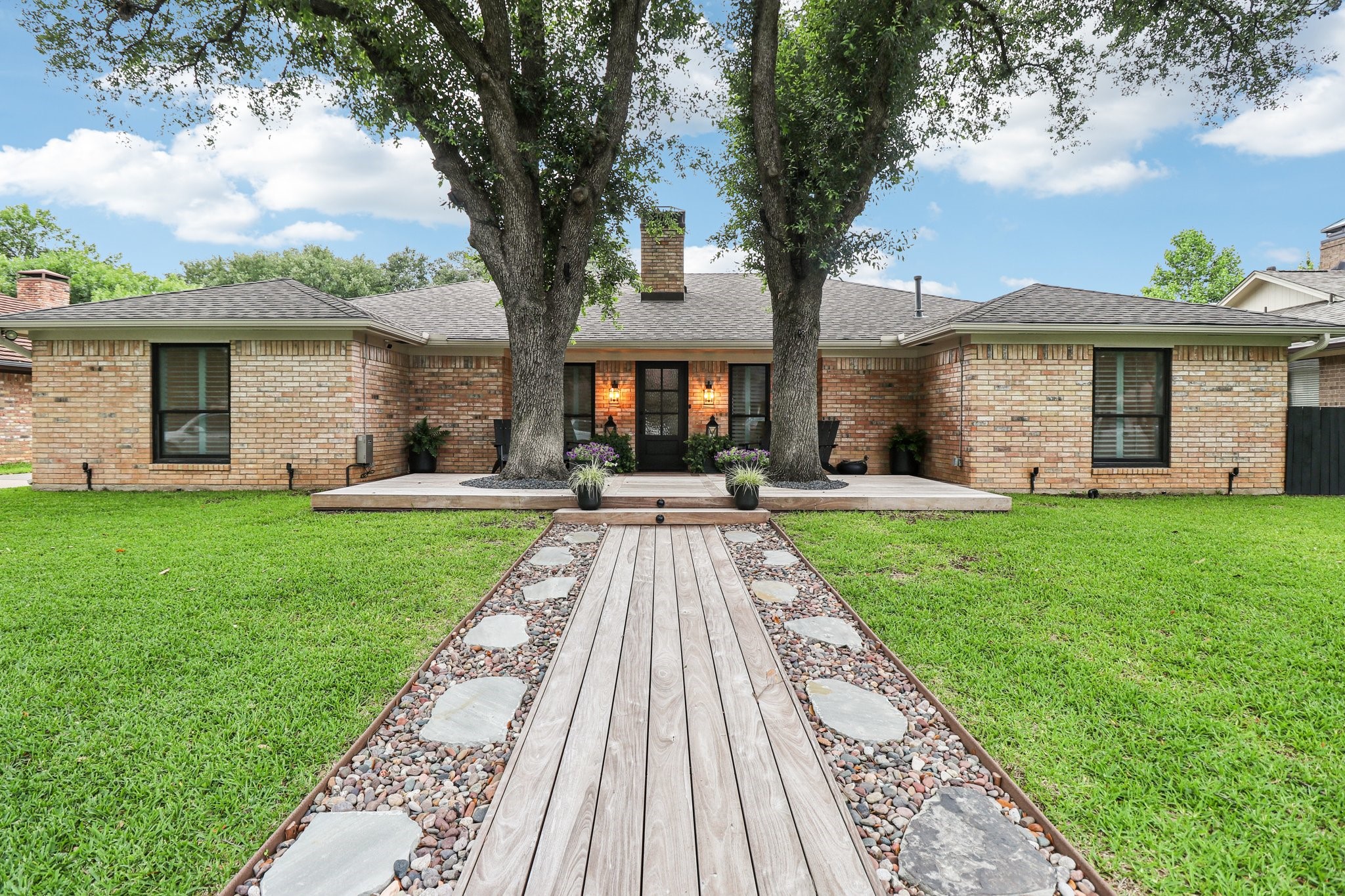 1510 Waltham Court Arlington TX 76012