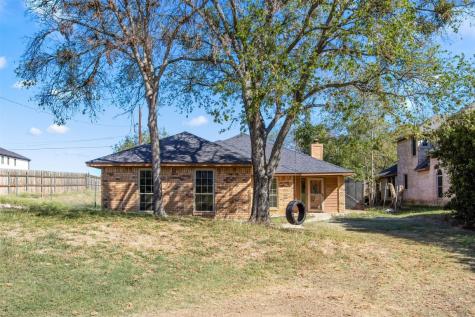 1702 Avenue F Grand Prairie TX 75051