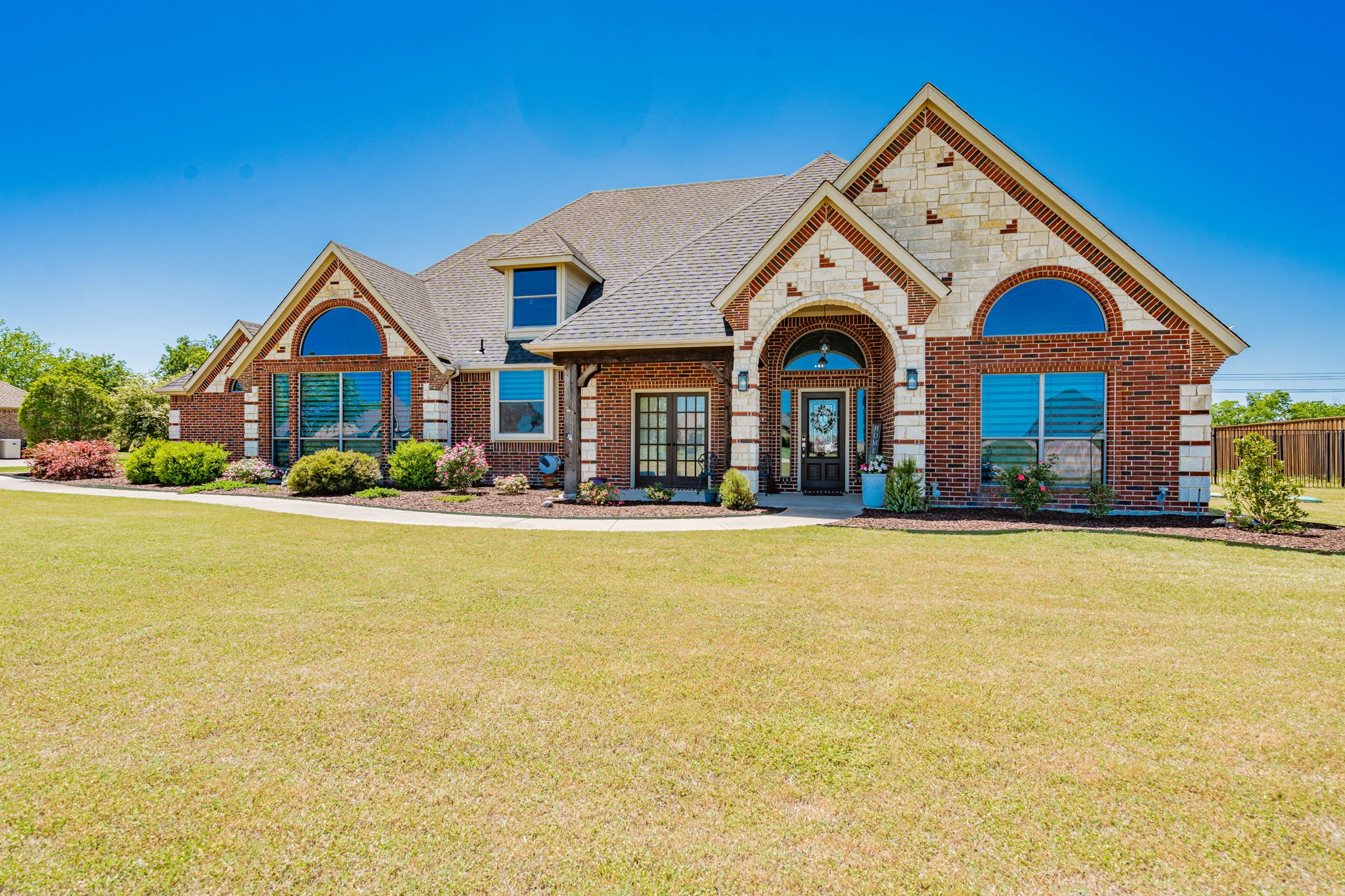 12176 Livingston Way Talty TX 75126