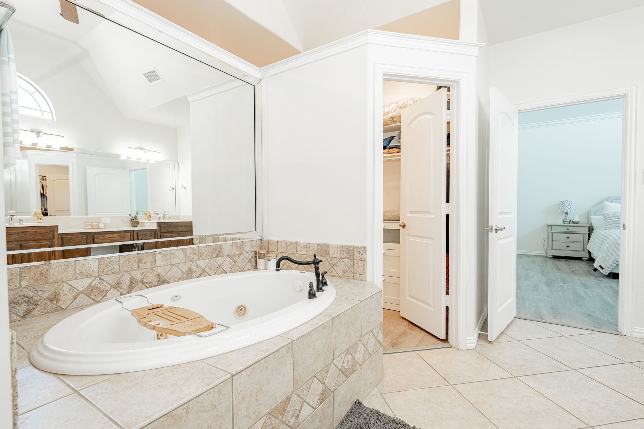 12176 Livingston Way Talty TX 75126