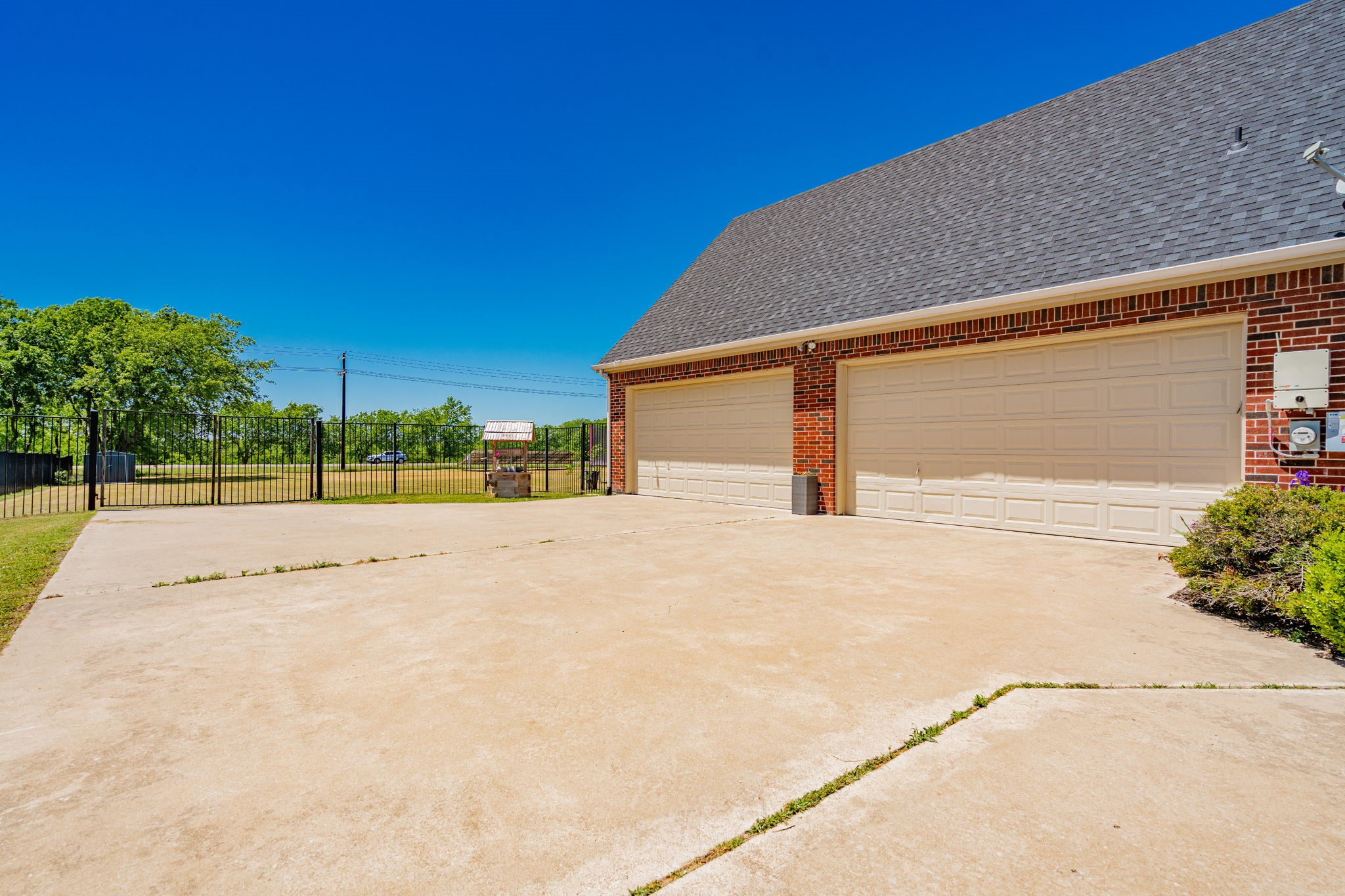 12176 Livingston Way Talty TX 75126
