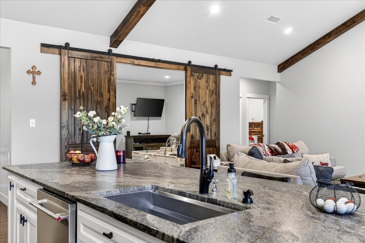 323 Vz County Road 2103 Canton TX 75103