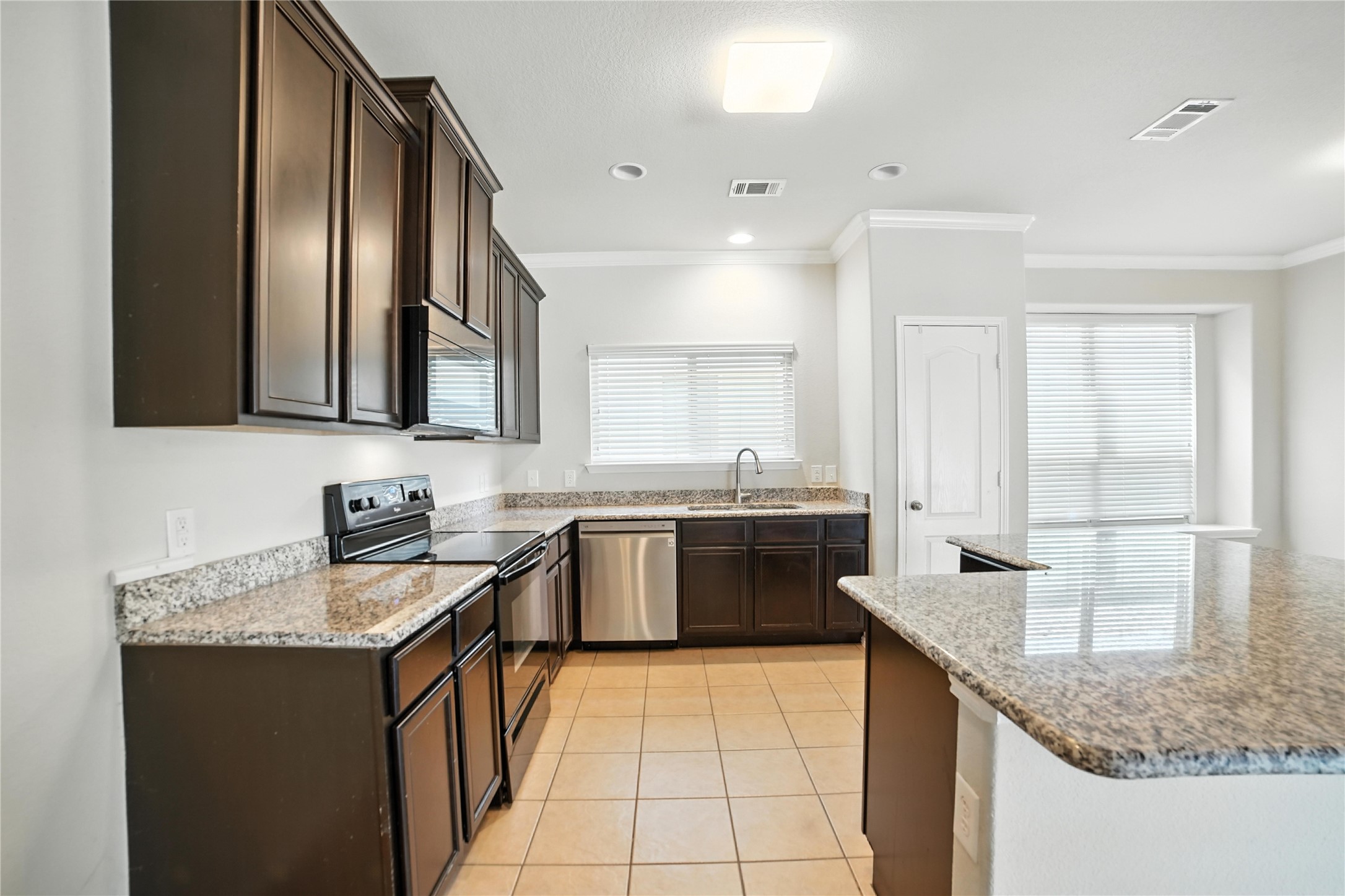937 King George Lane Savannah TX 76227
