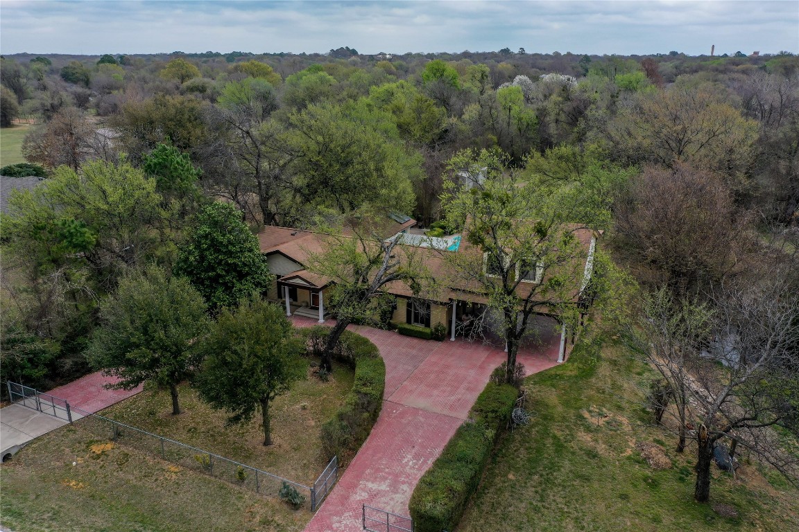 5305 Hidden Oaks Lane Arlington TX 76017