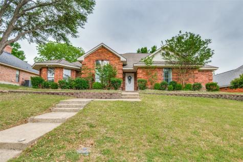 608 Dartbrook Drive Desoto TX 75115