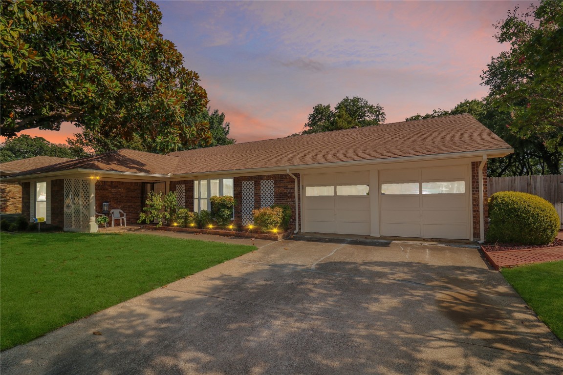 1816 Park Hill Drive Arlington TX 76012