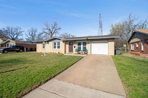 1616 Grantland Circle Fort Worth TX 76112