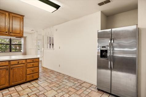 706 Tahiti Drive Granbury TX 76048