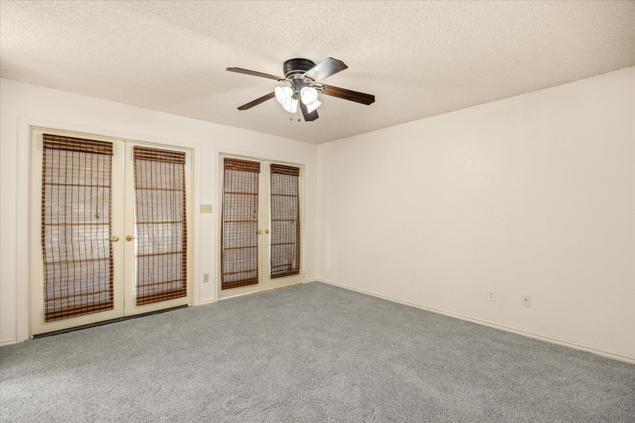 706 Tahiti Drive Granbury TX 76048