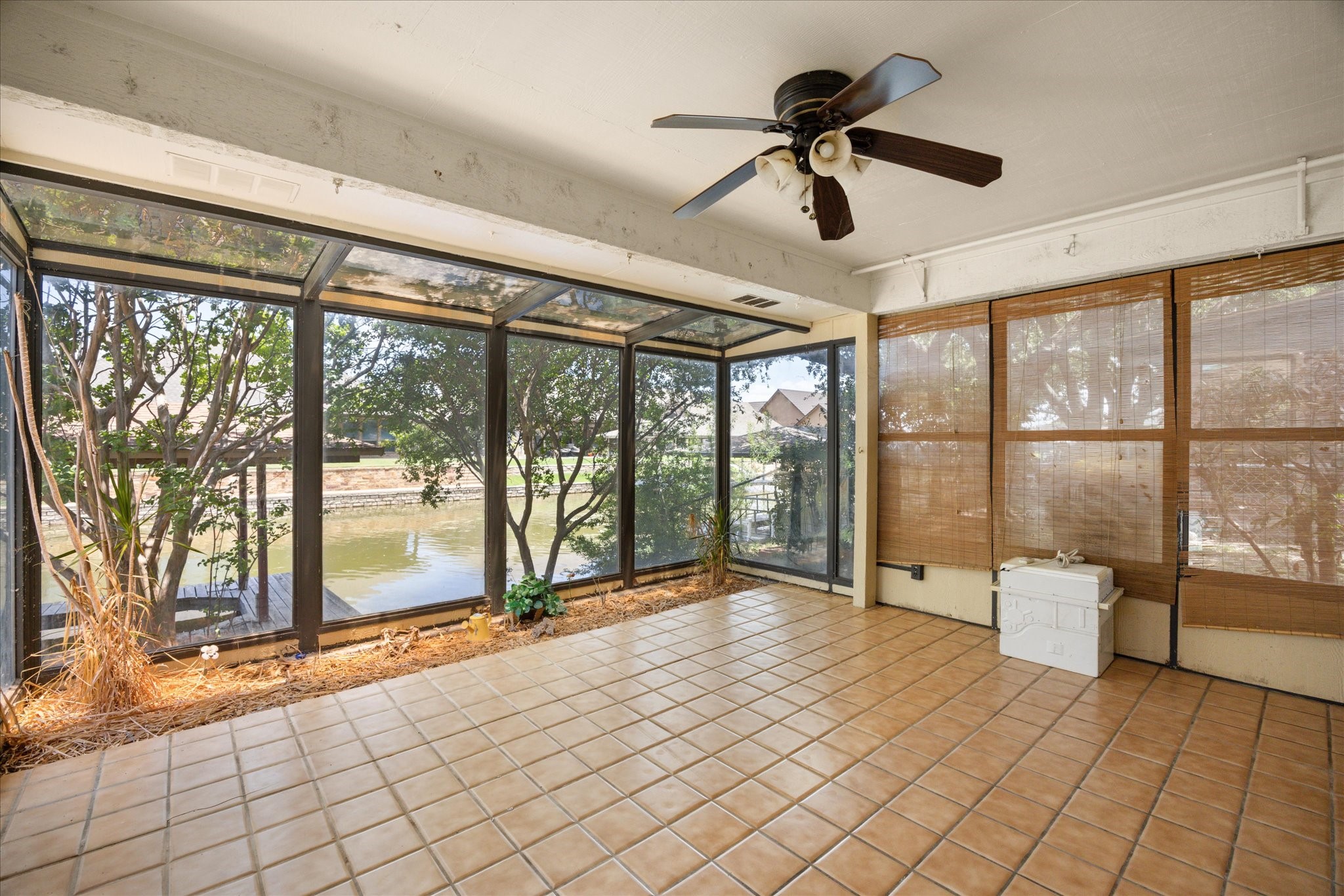 706 Tahiti Drive Granbury TX 76048