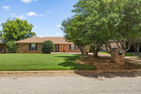 706 Tahiti Drive Granbury TX 76048