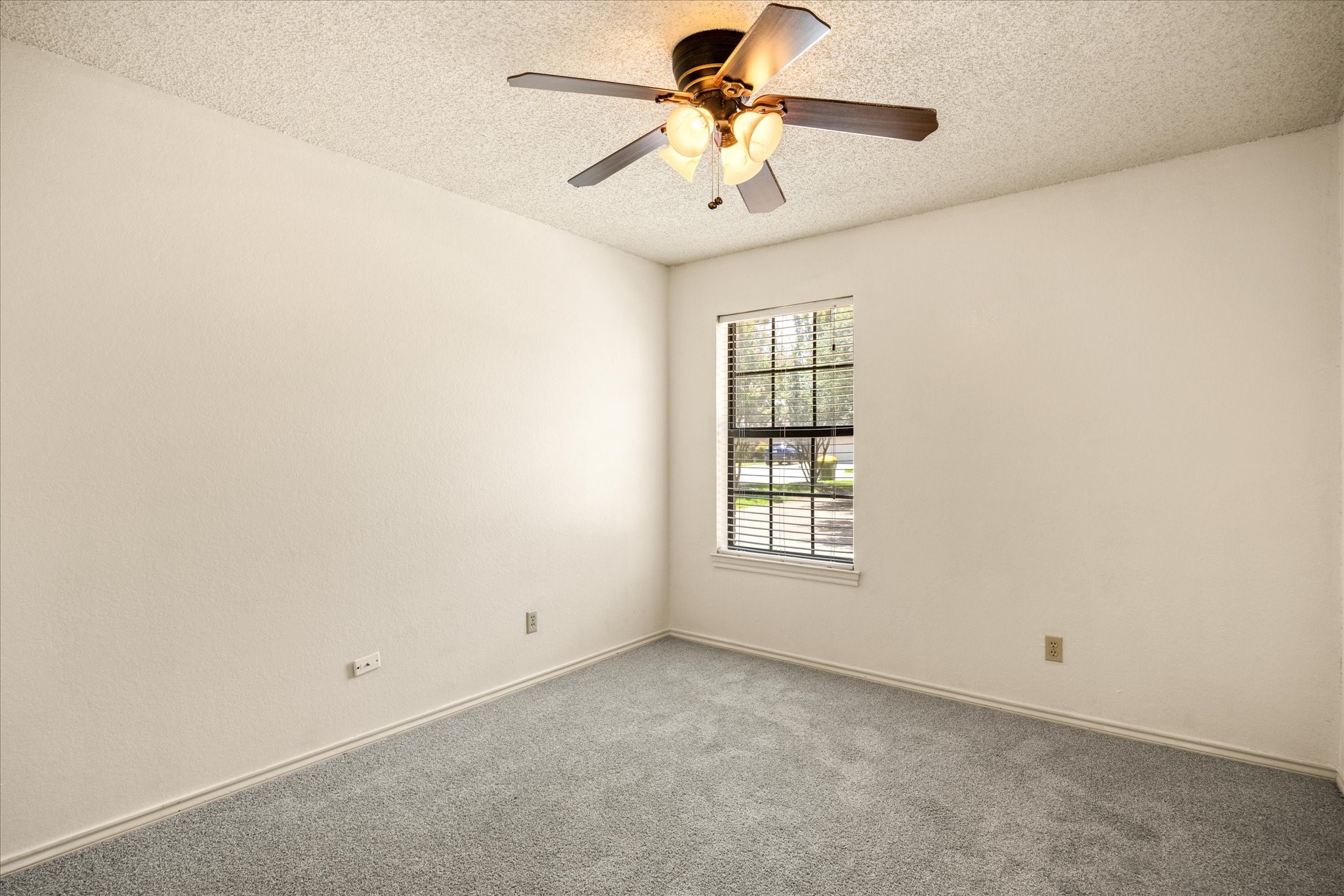 706 Tahiti Drive Granbury TX 76048