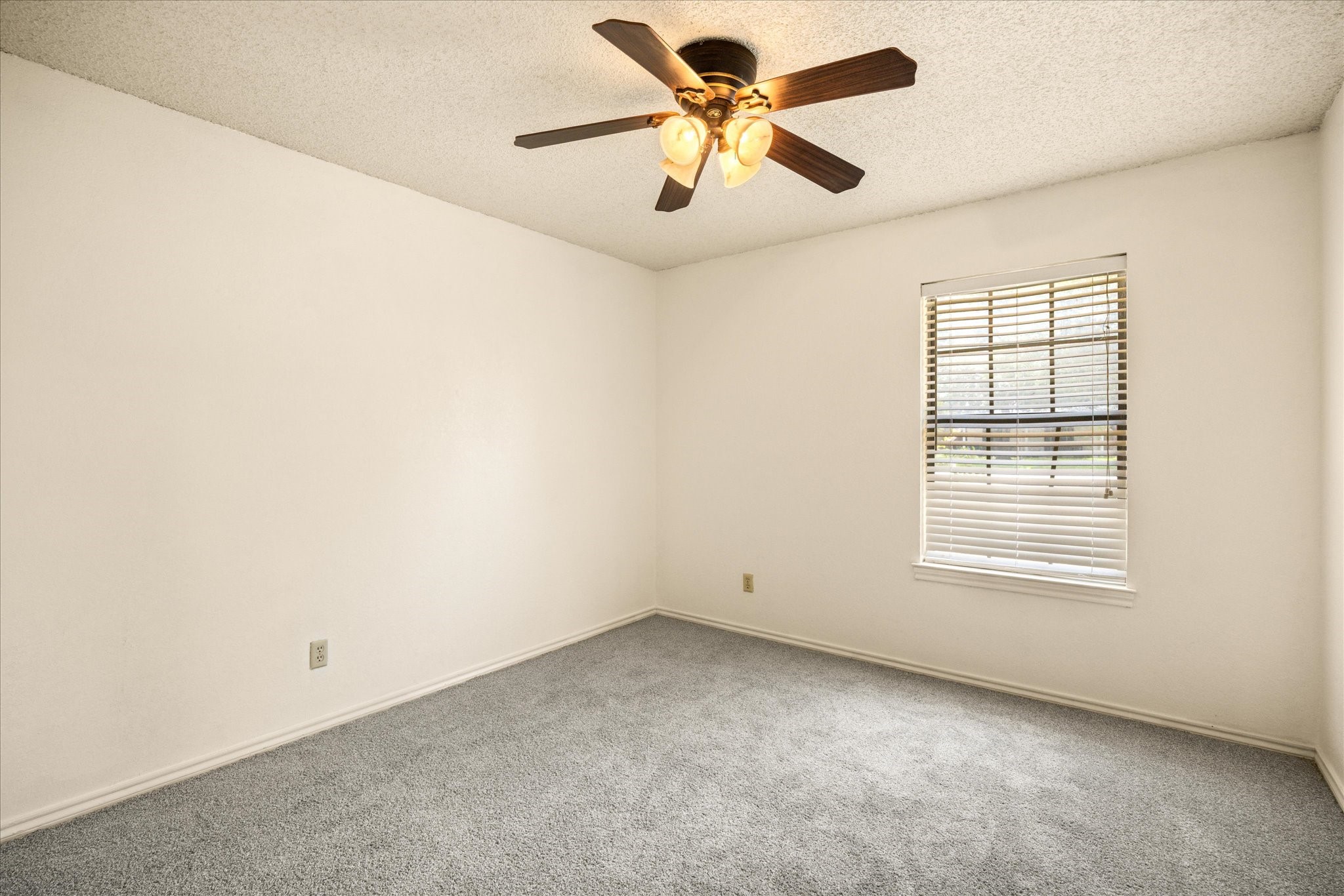 706 Tahiti Drive Granbury TX 76048