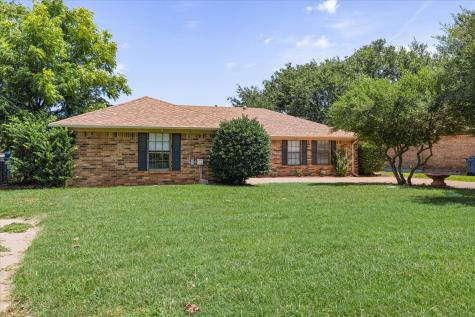706 Tahiti Drive Granbury TX 76048