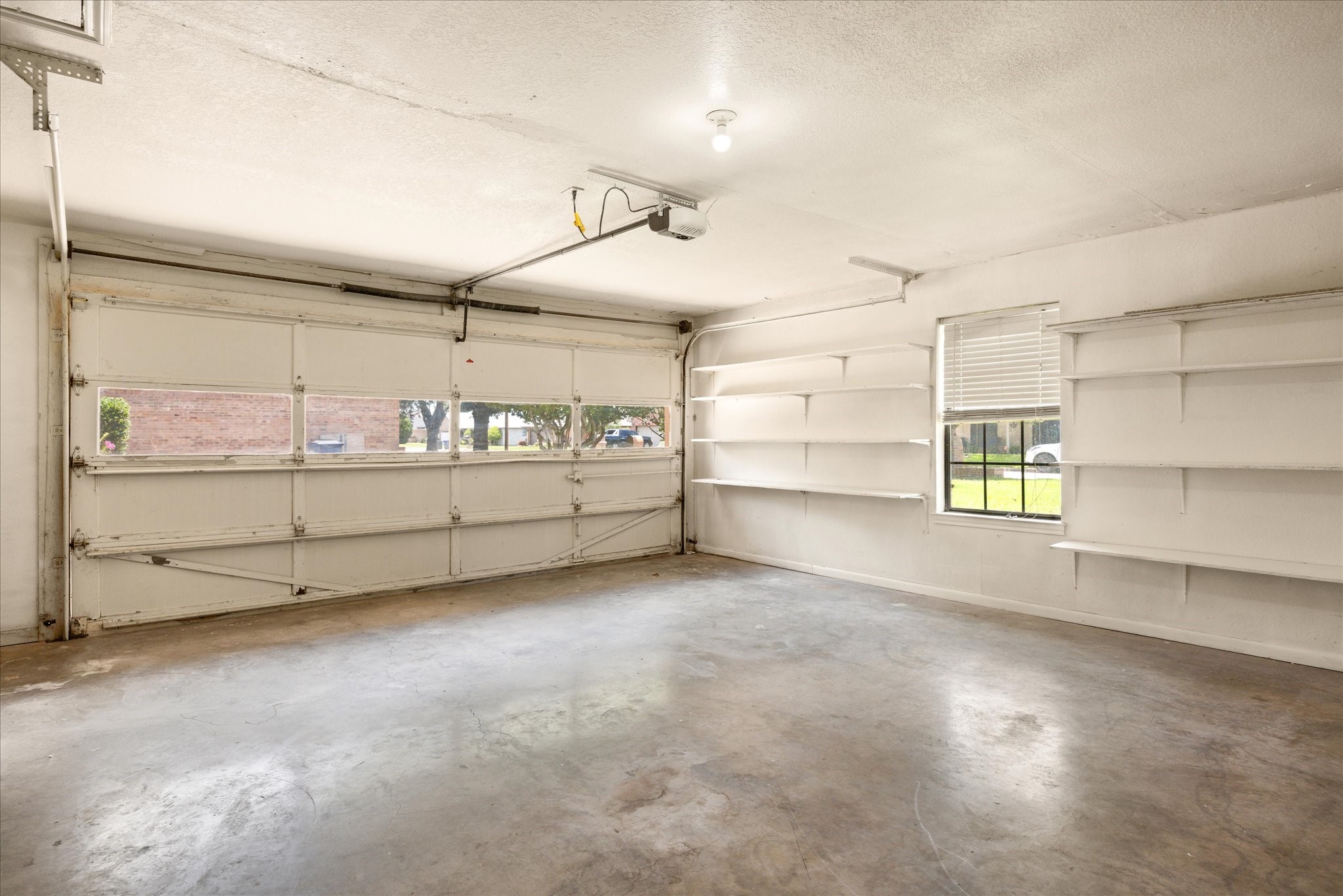 706 Tahiti Drive Granbury TX 76048