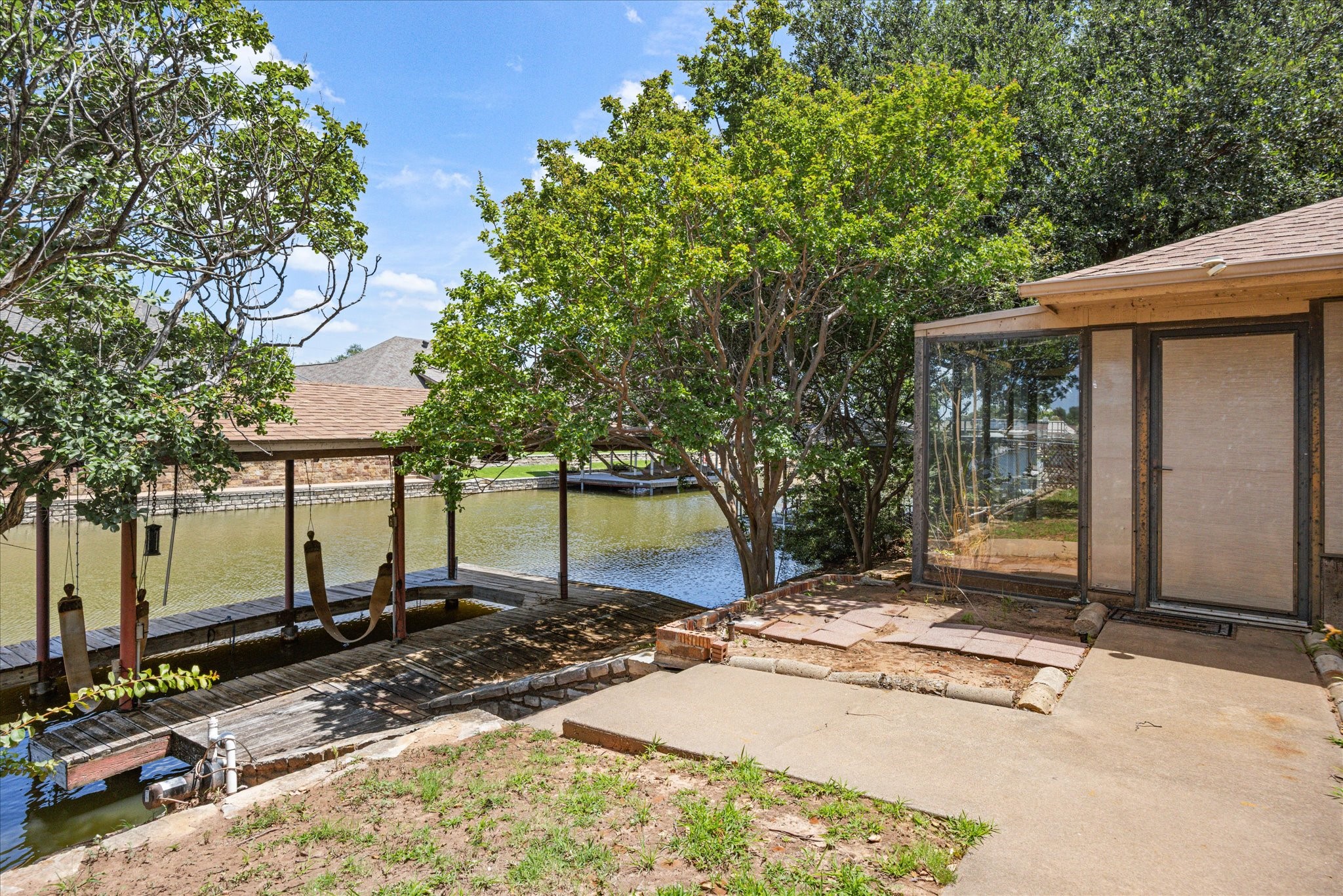 706 Tahiti Drive Granbury TX 76048