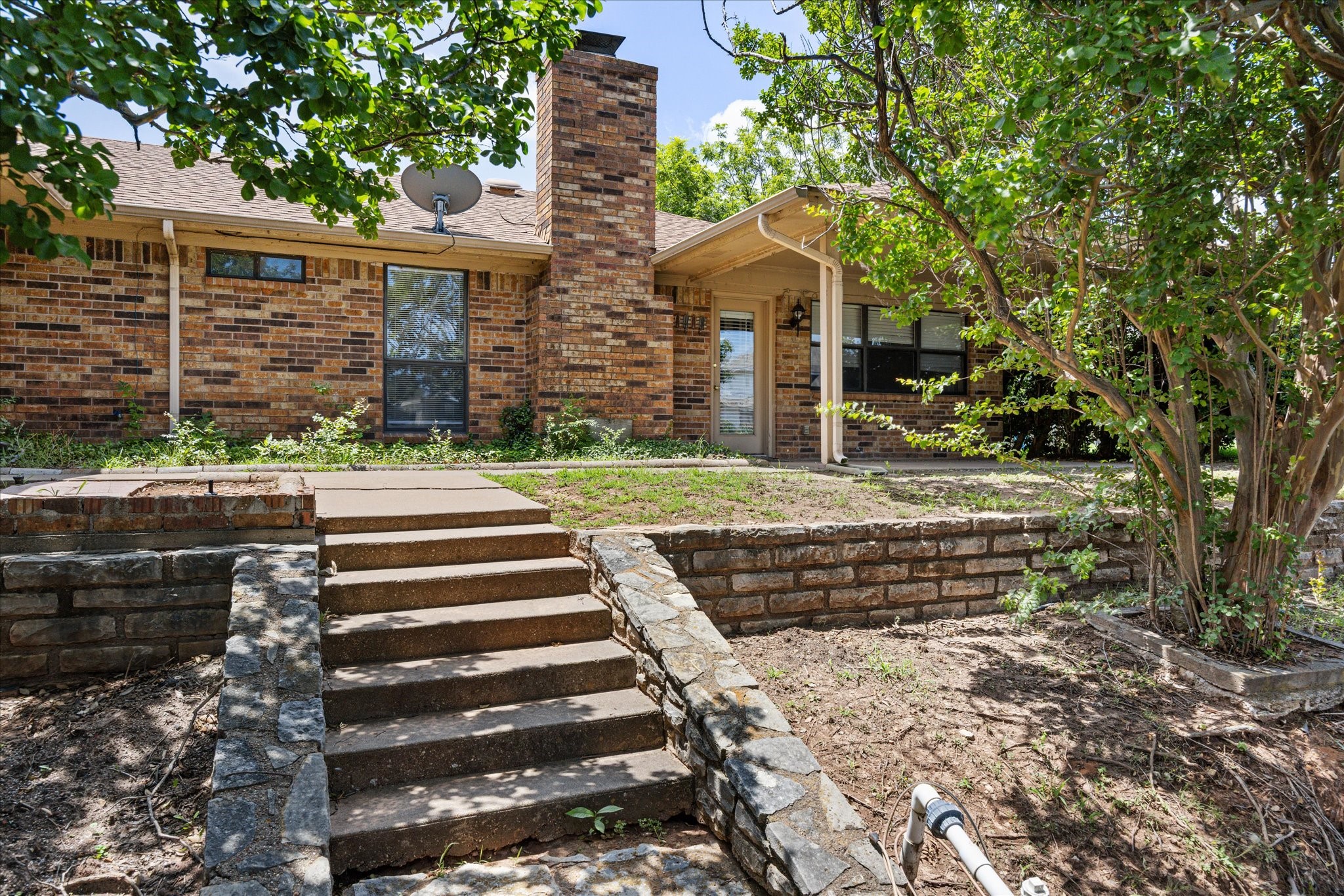 706 Tahiti Drive Granbury TX 76048