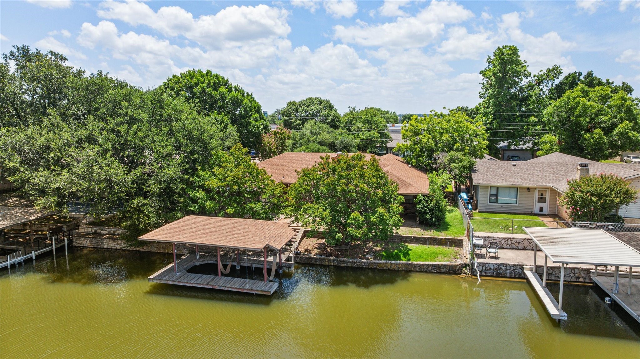 706 Tahiti Drive Granbury TX 76048