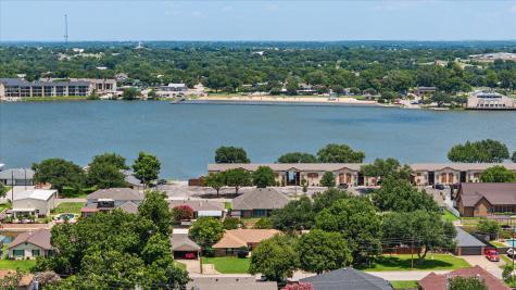 706 Tahiti Drive Granbury TX 76048