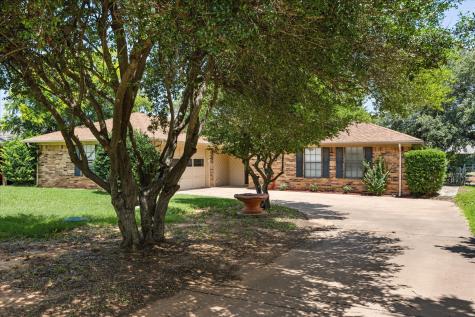 706 Tahiti Drive Granbury TX 76048