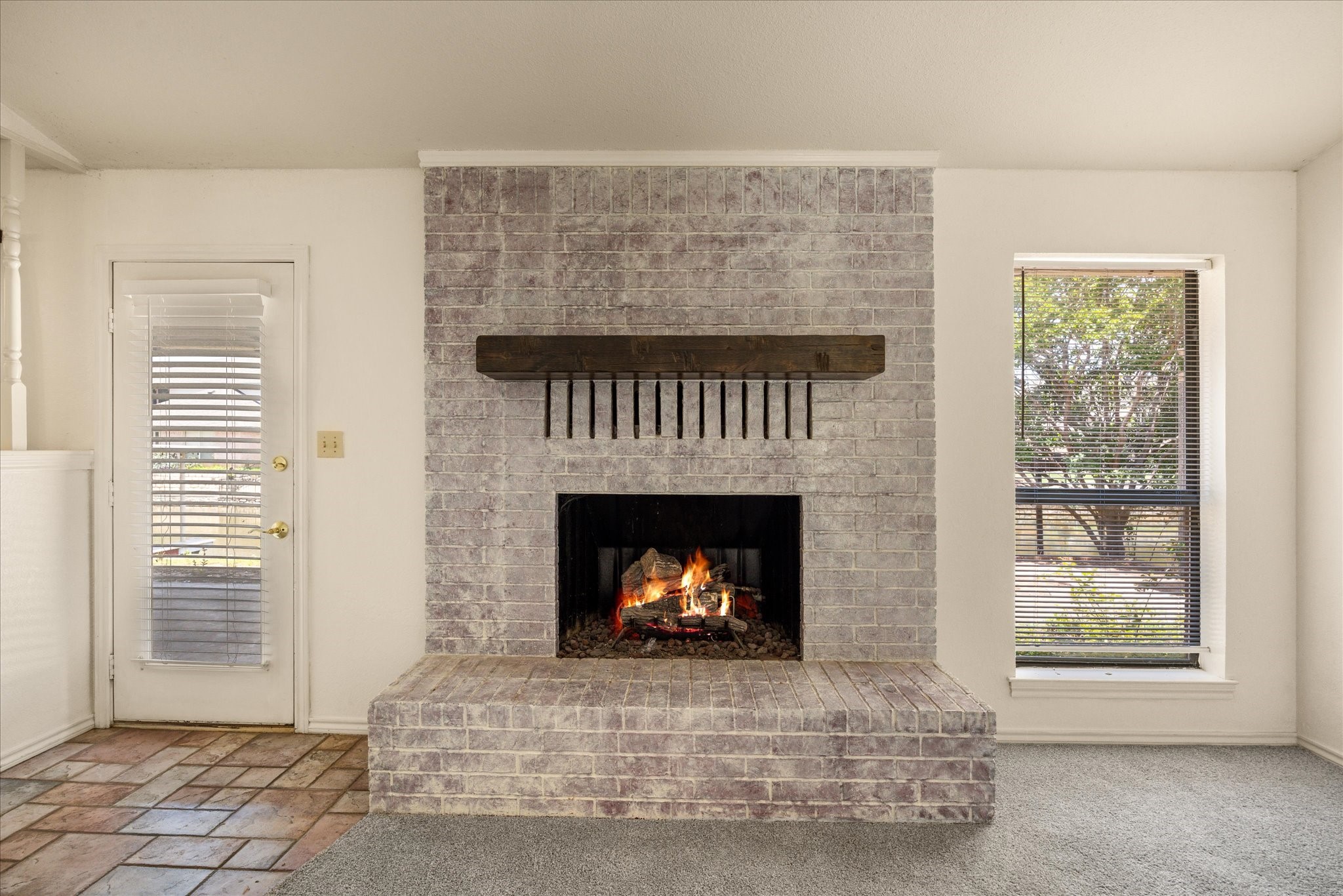 706 Tahiti Drive Granbury TX 76048