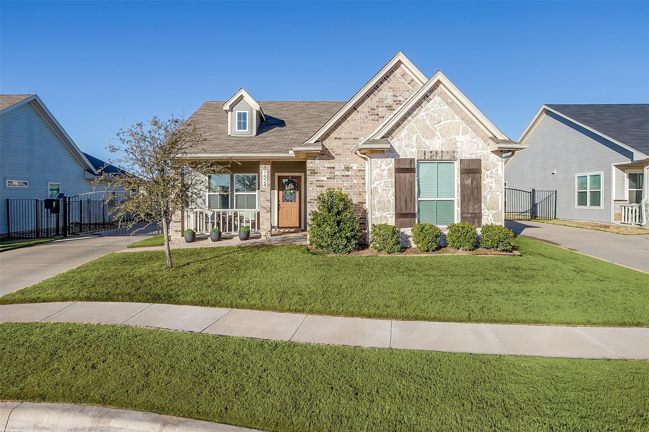 1524 Grace Anne Court Burleson TX 76028