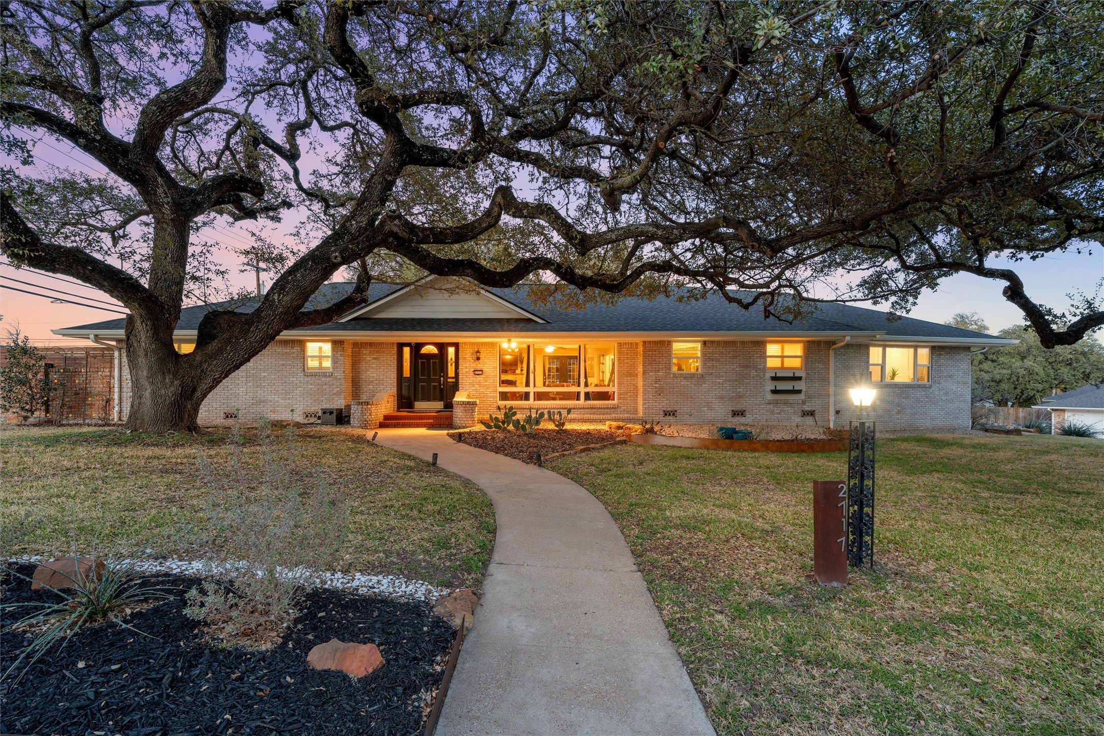 2717 Wooded Acres Drive Waco TX 76710