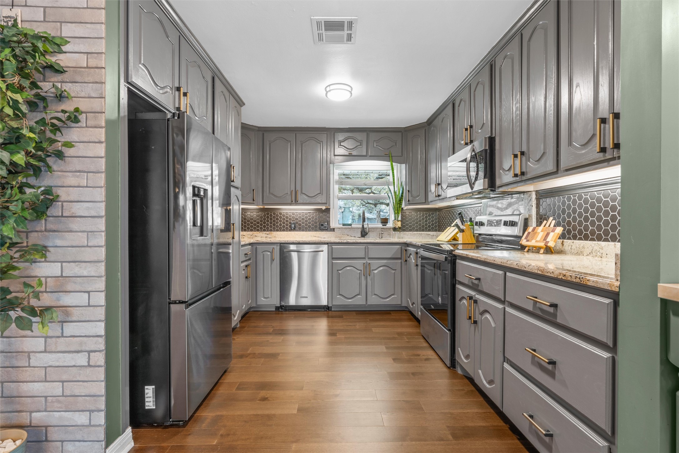 2717 Wooded Acres Drive Waco TX 76710