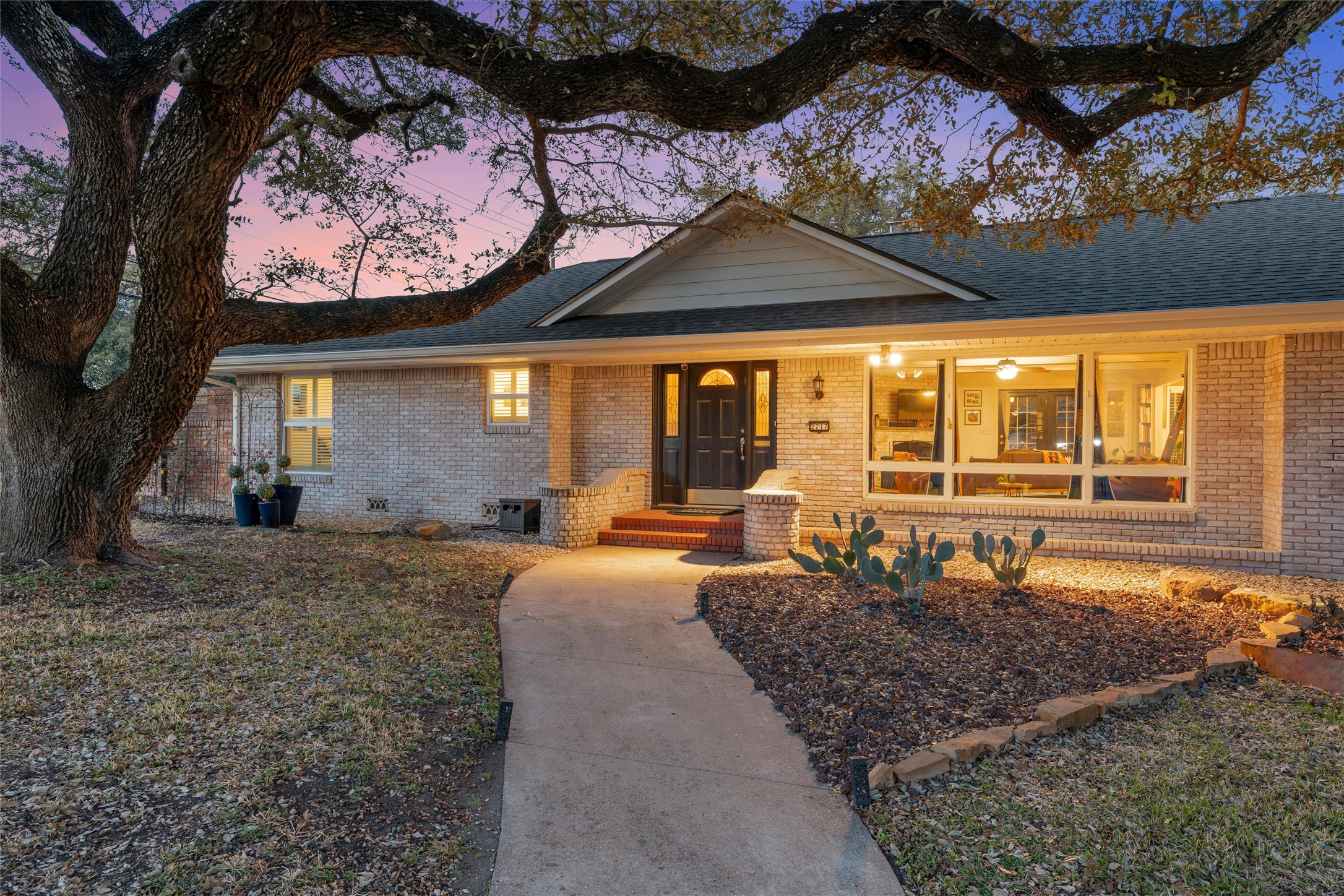 2717 Wooded Acres Drive Waco TX 76710