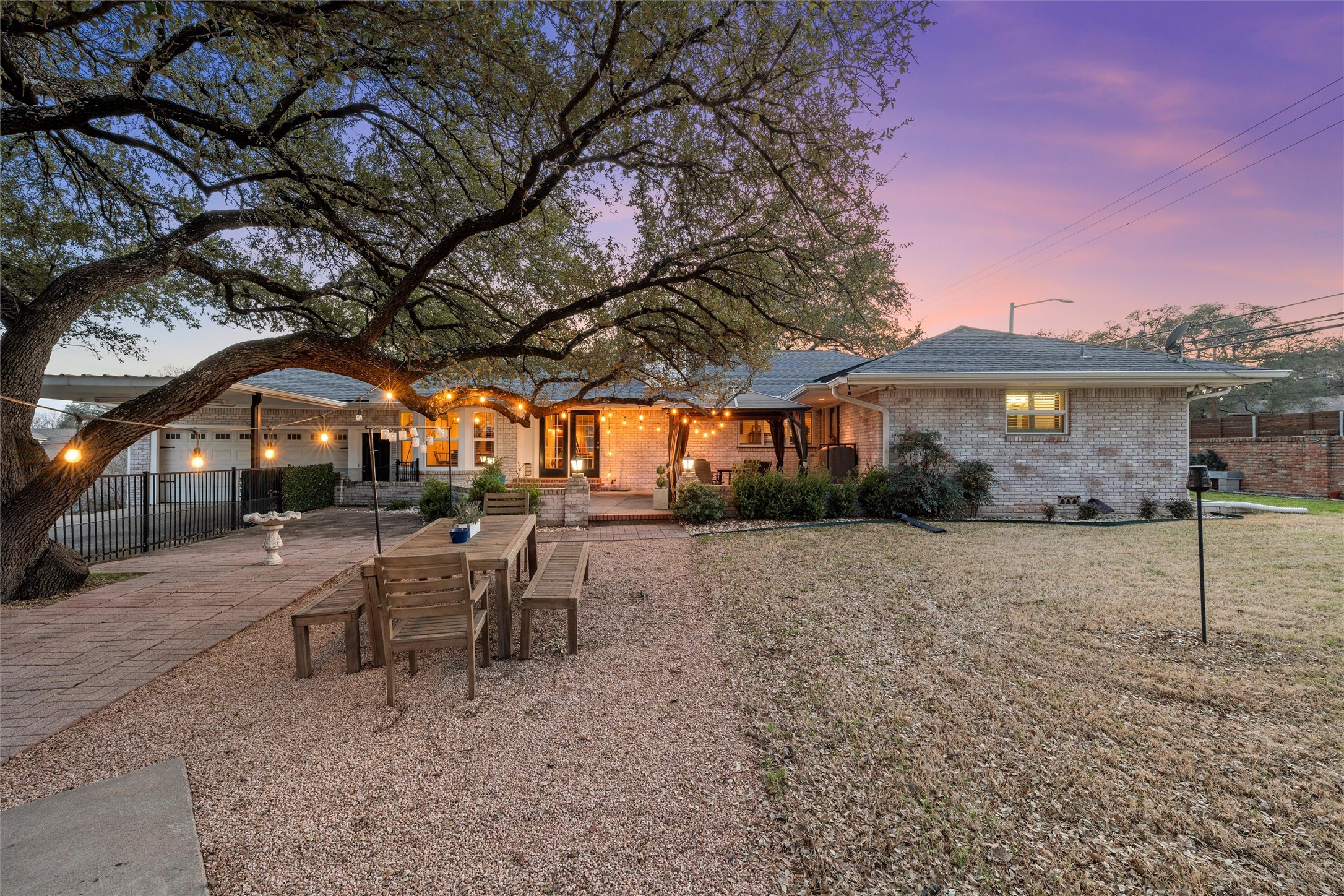 2717 Wooded Acres Drive Waco TX 76710