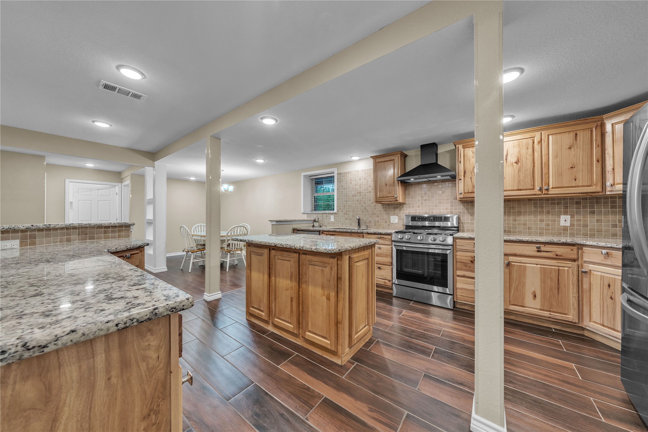 925 Jennings Lane Azle TX 76020