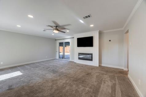 8415 Hunnicut Road Dallas TX 75228