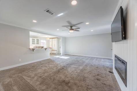 8415 Hunnicut Road Dallas TX 75228