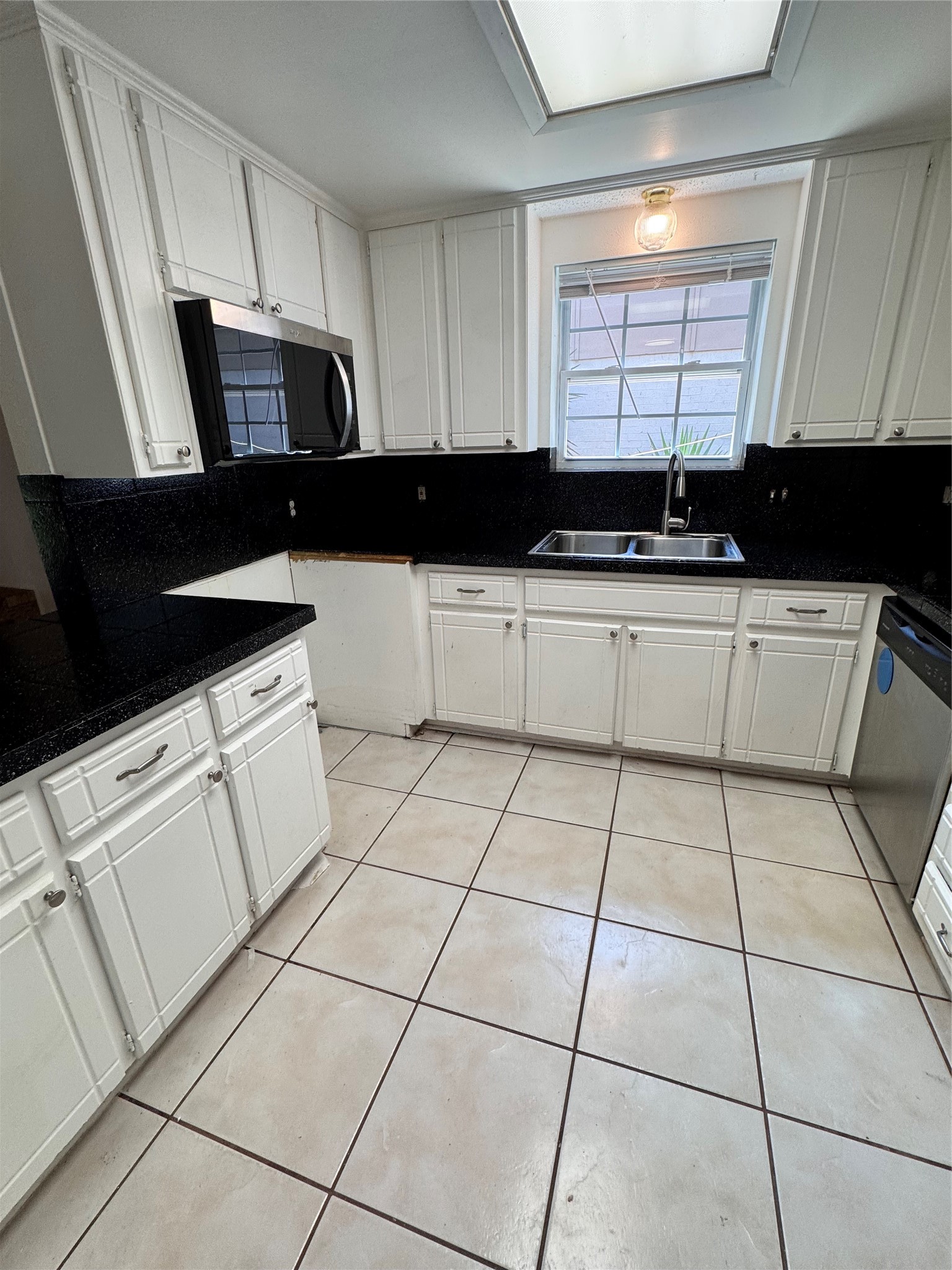 5604 Atlantis Terrace Arlington TX 76016