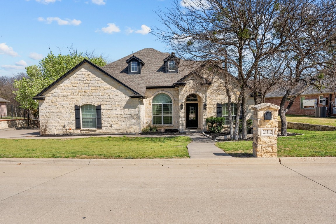 212 Autumnwood Drive Aledo TX 76008