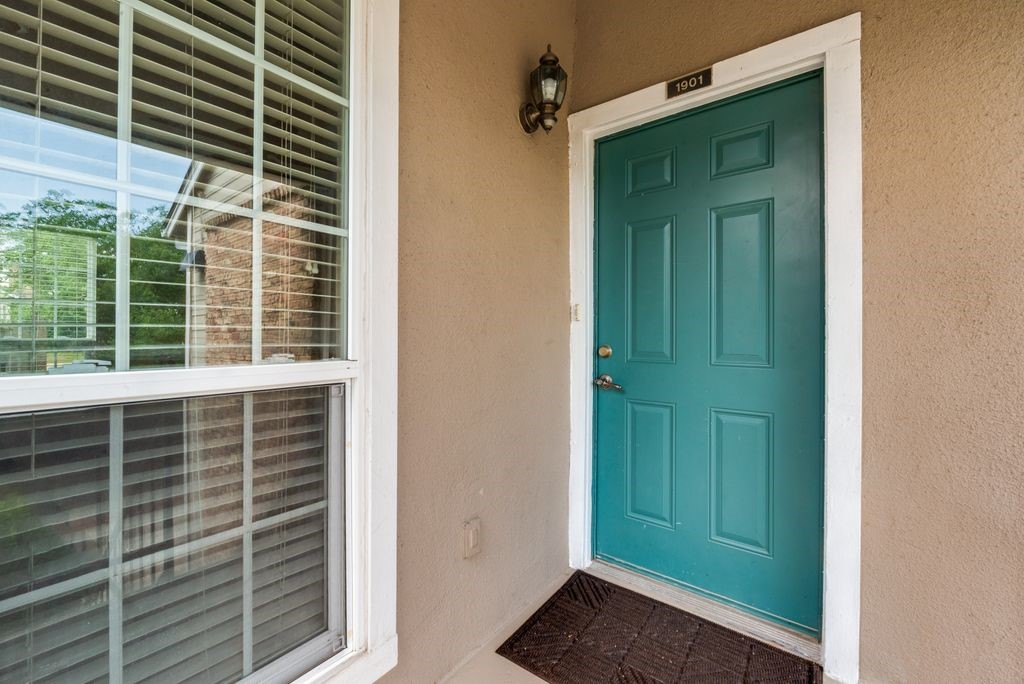 8600 Coppertowne Lane Dallas TX 75243