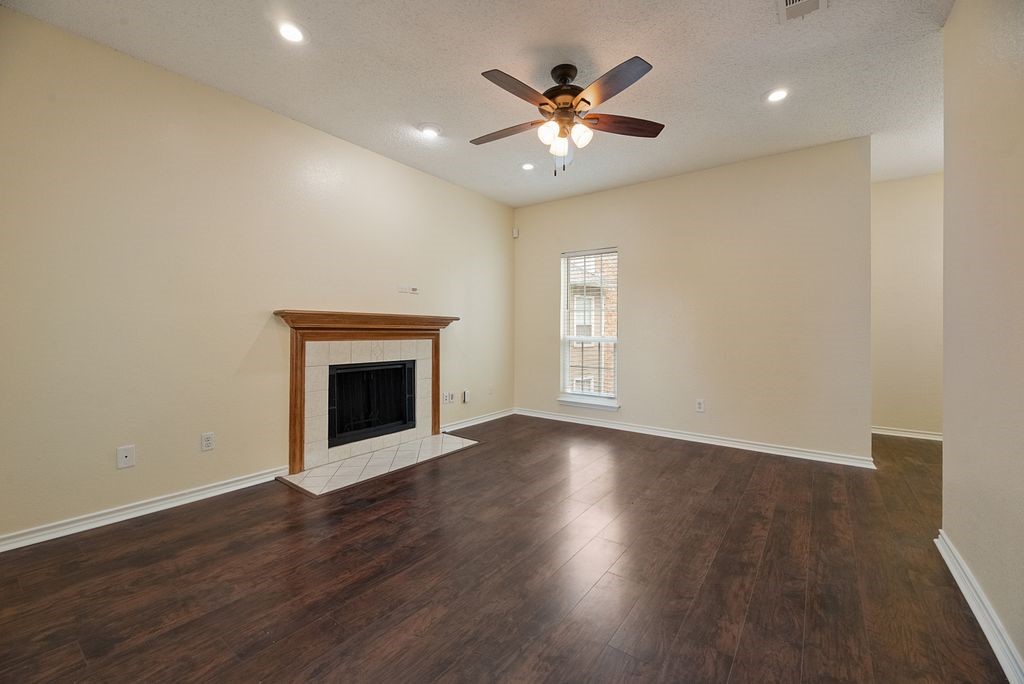 8600 Coppertowne Lane Dallas TX 75243