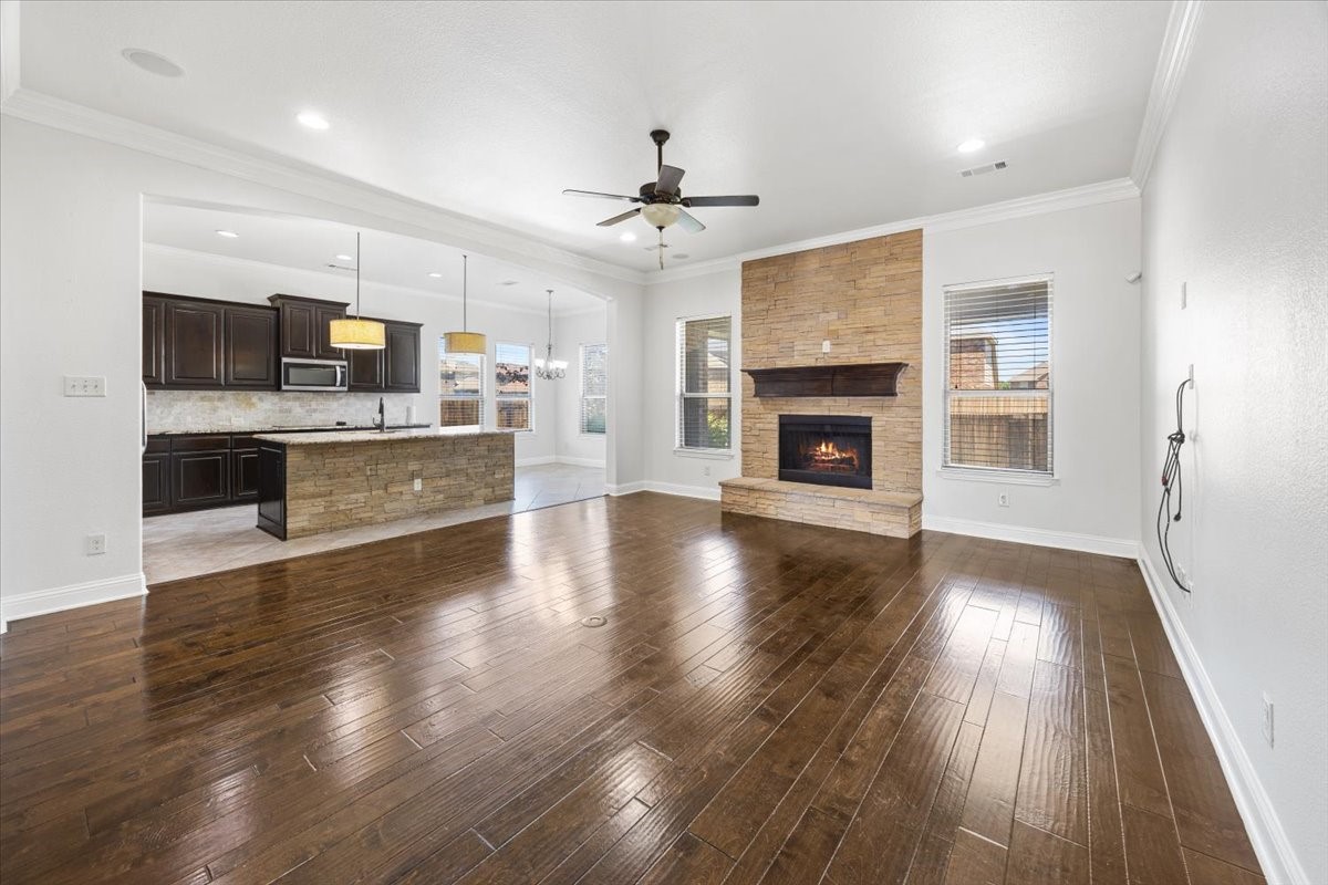 134 Pinewood Avenue Red Oak TX 75154