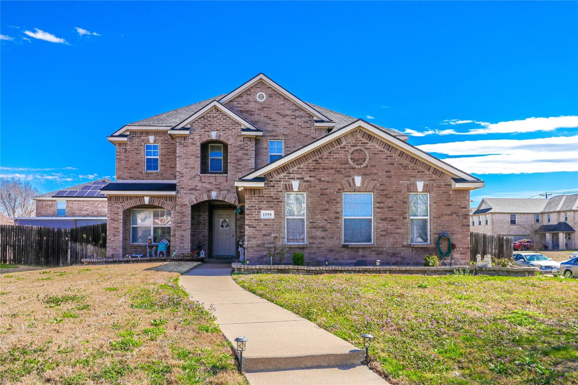 1398 Saltillo Street Grand Prairie TX 75051