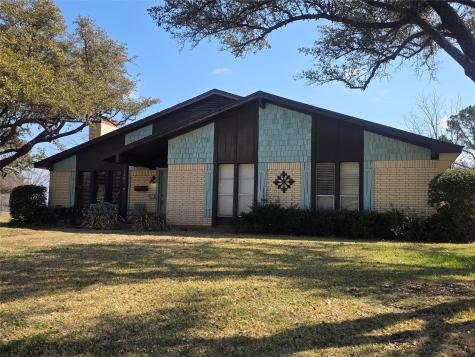 1301 Cliff Drive Graham TX 76450