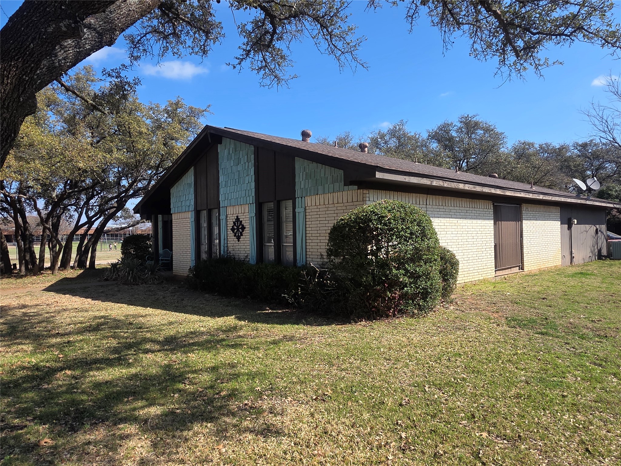 1301 Cliff Drive Graham TX 76450