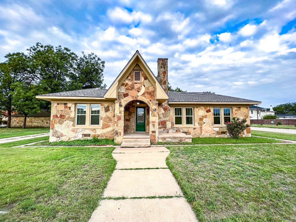 107 N Avenue C Haskell TX 79521