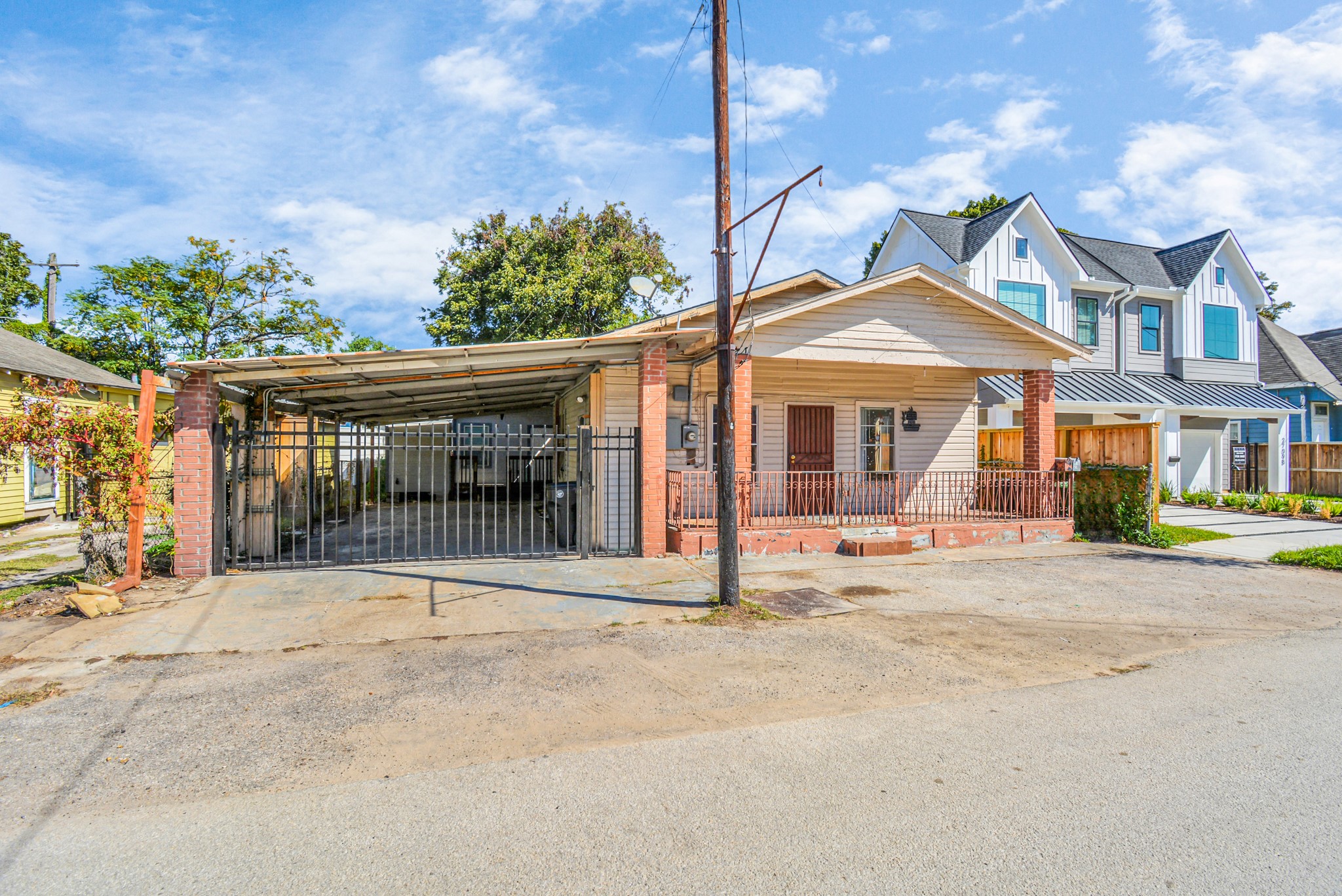 2705 & 2707 S Fox Street Houston TX 77003