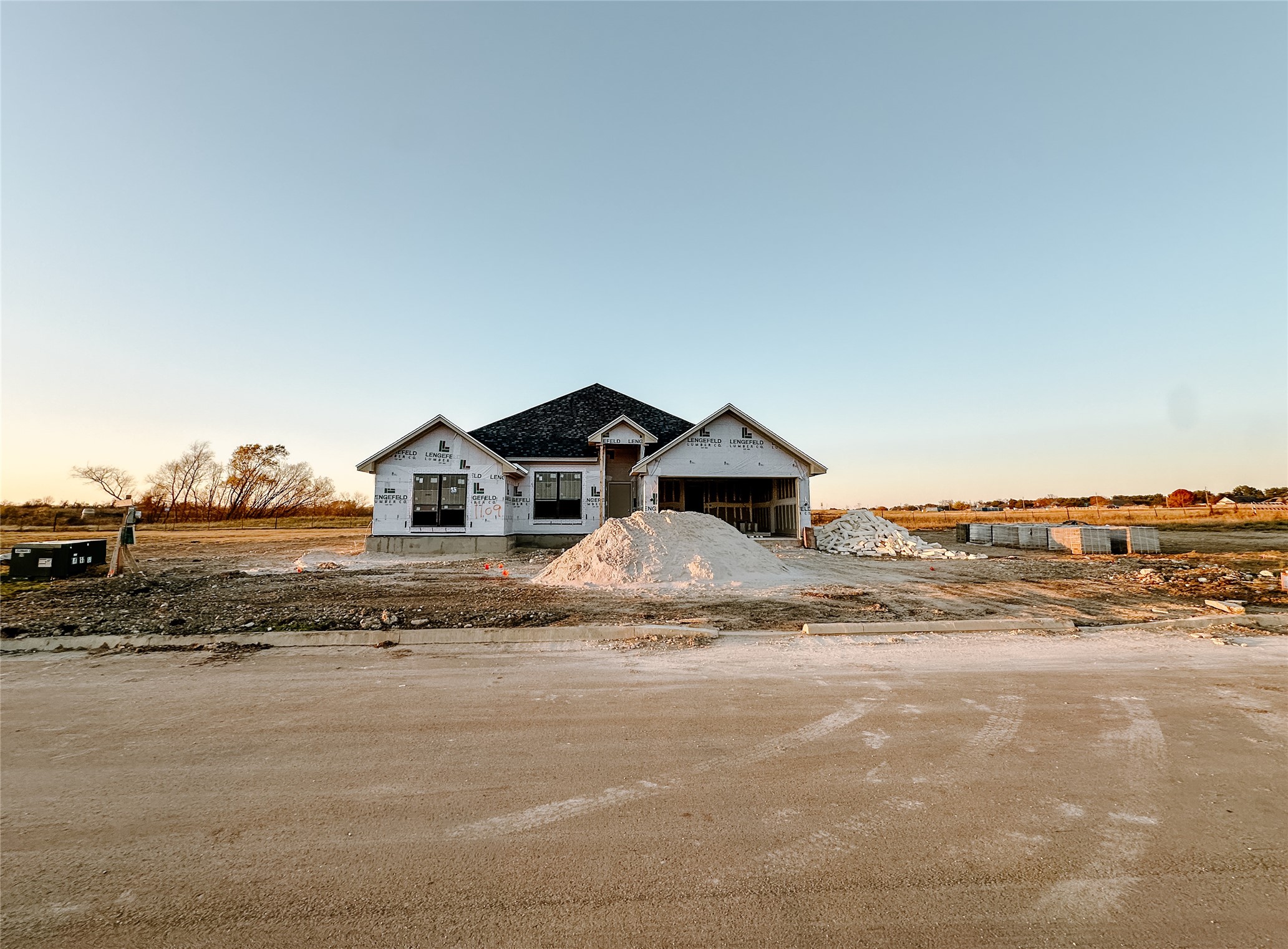1109 Dillinger Road Hewitt TX 76643
