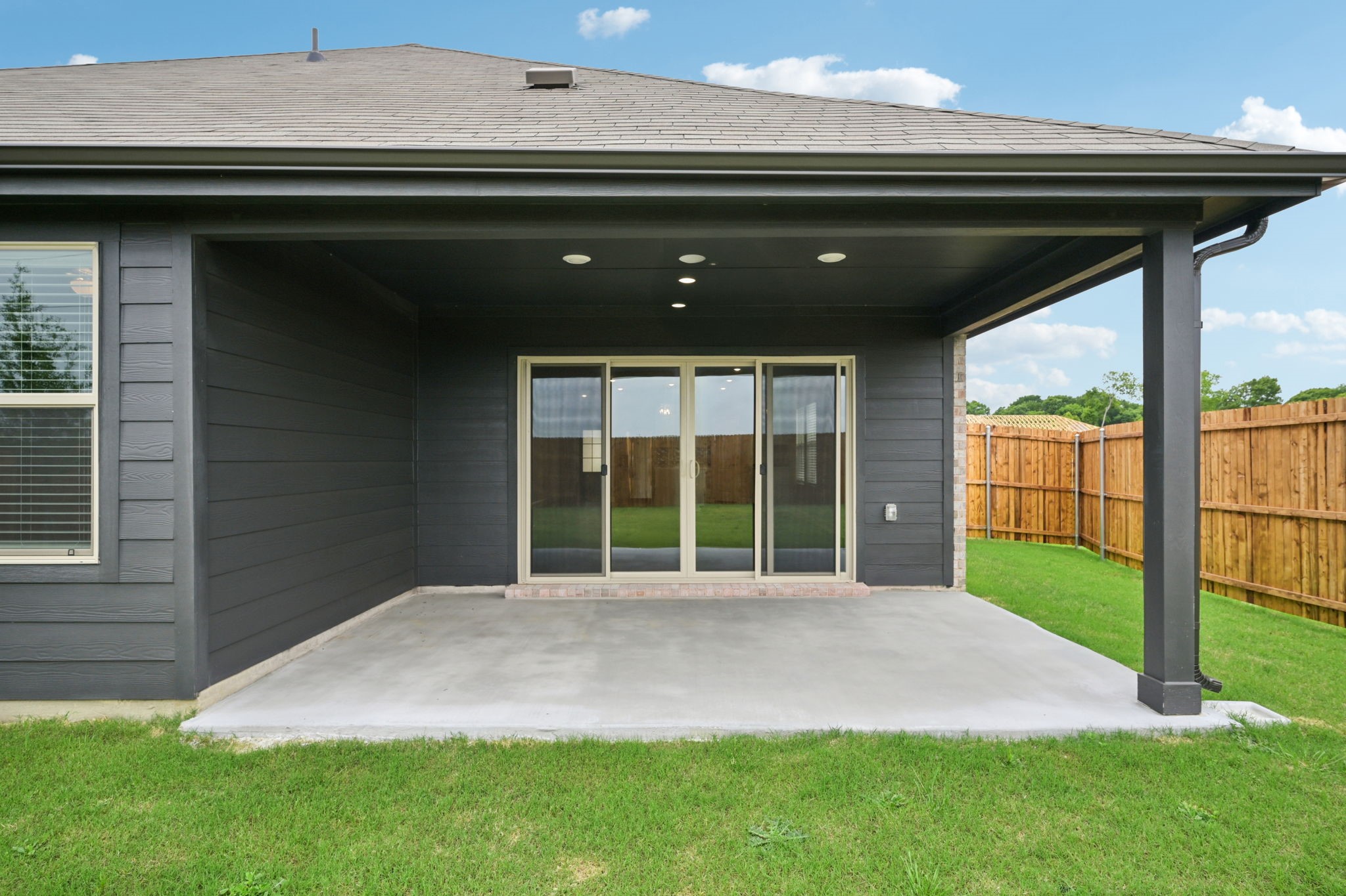 401 Loch Drive Sherman TX 75092