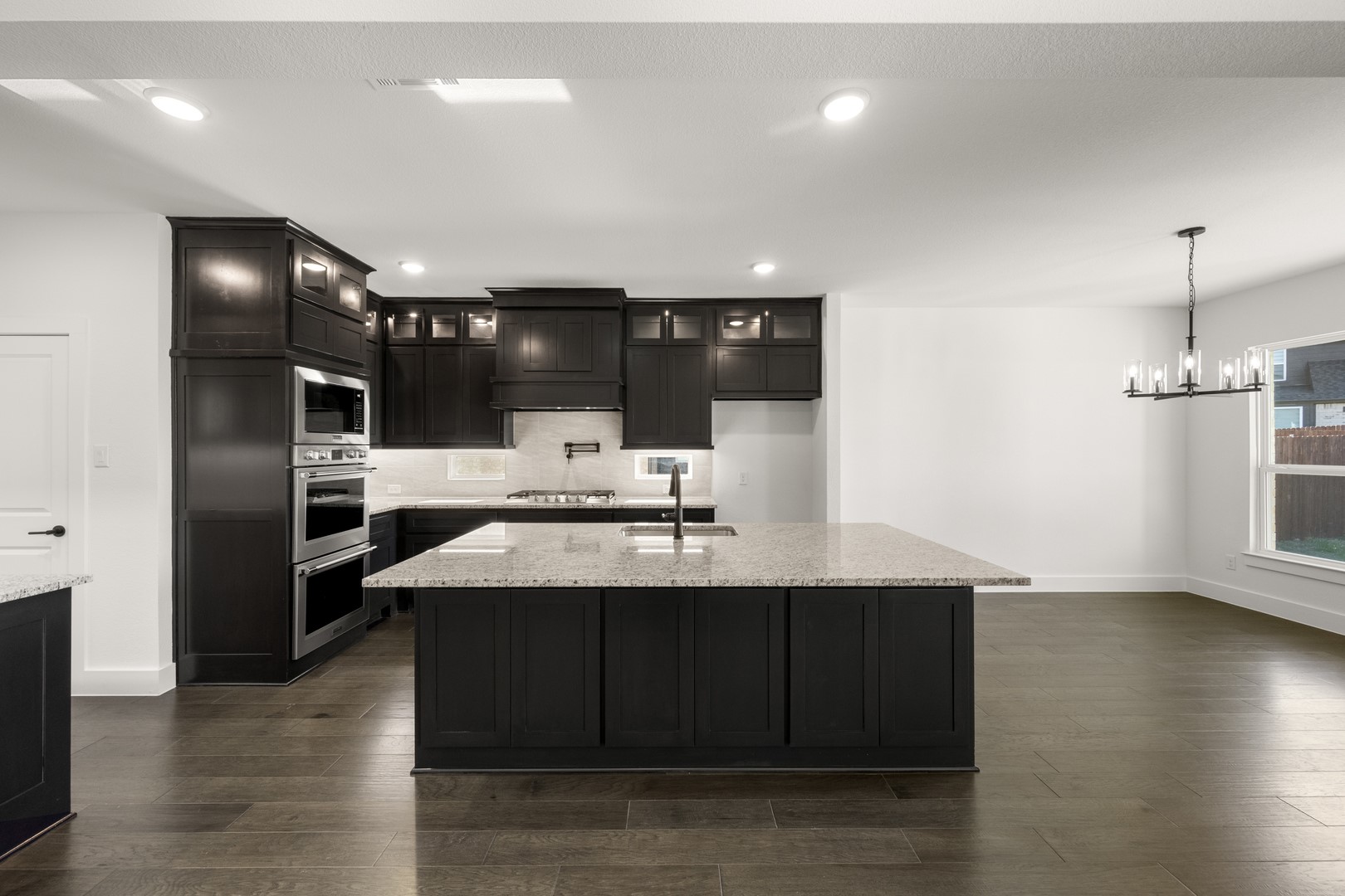 2544 Baypoint Drive Grand Prairie TX 75054